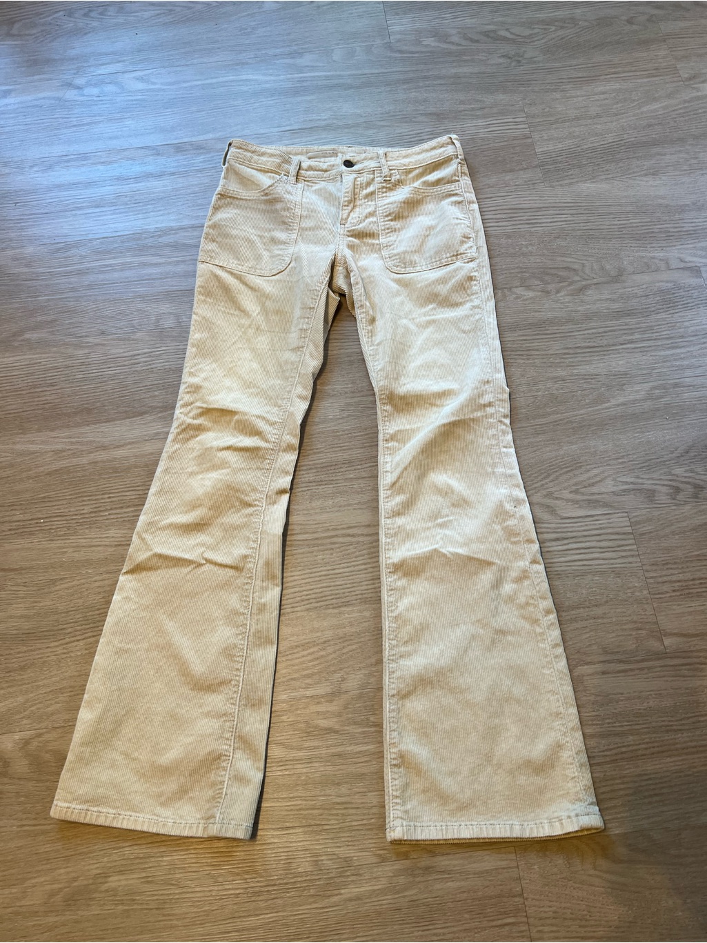 Anthropologie Pilcro Women’s Sz 26 The Icon Flare Corduroy Pants Cream Read*